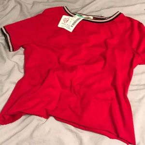 Women’s crop top hand cut